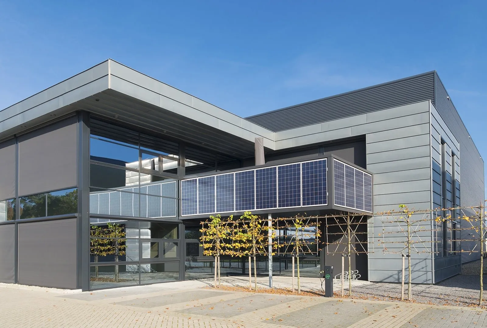 Commercial by Henley Contracting Oshawa